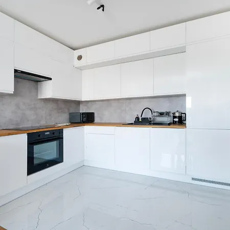 Wroblewskiego Apt - Balcony, Parking, Workspace - By Rentujemy
